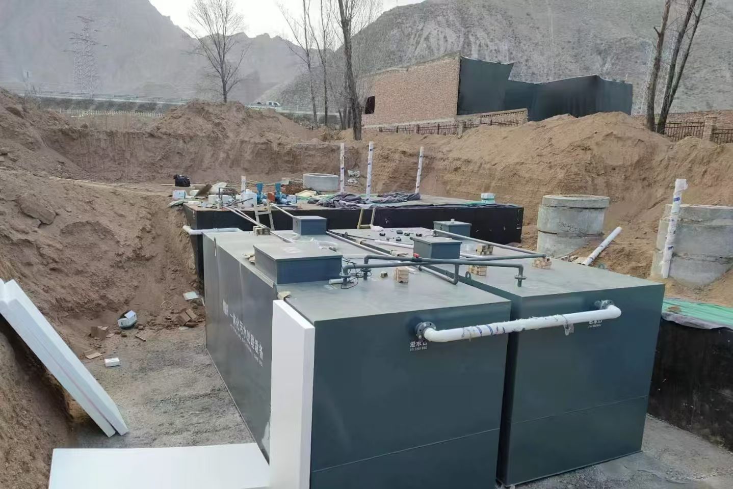 青山一体化污水处理设备